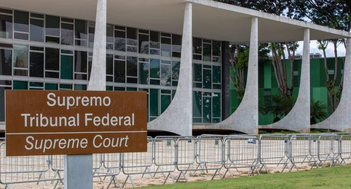 Alexandre de Moraes marca depoimento de Flávio Bolsonaro à PF