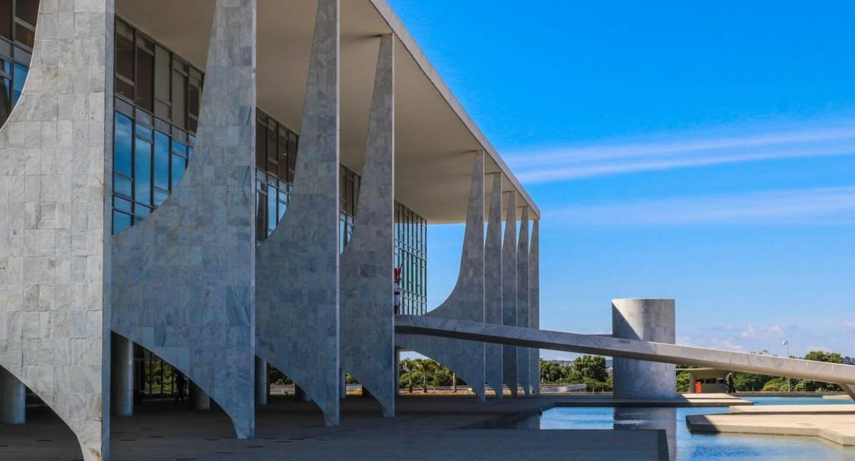 Brasil aciona Lei de Reciprocidade em resposta a tarifaço dos EUA