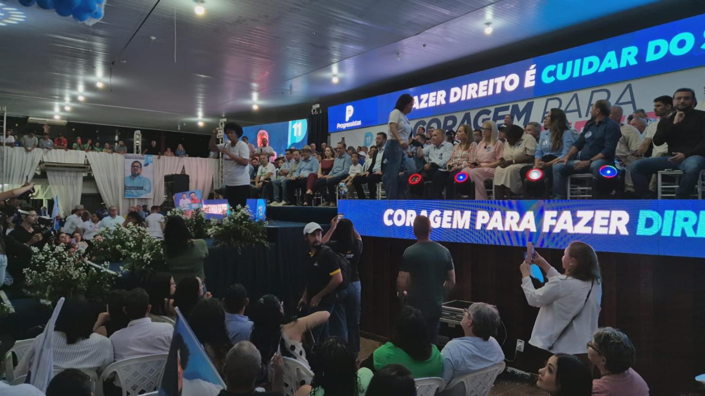 Com casa cheia, Sílvia Cristina lança pré-candidatura ao Senado