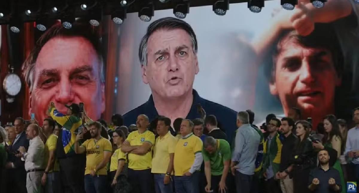 Defesa de Bolsonaro diz que ex-presidente não autorizou vídeo com IA