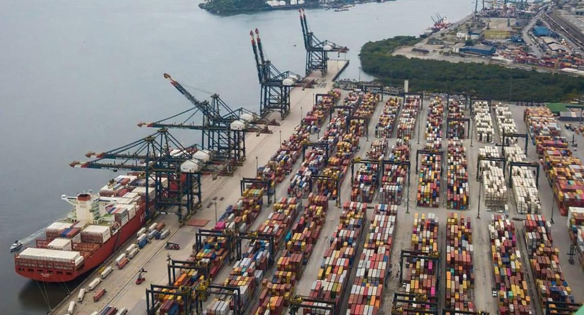 Governo classifica como indevida nova tarifa dos Estados Unidos e avalia reciprocidade