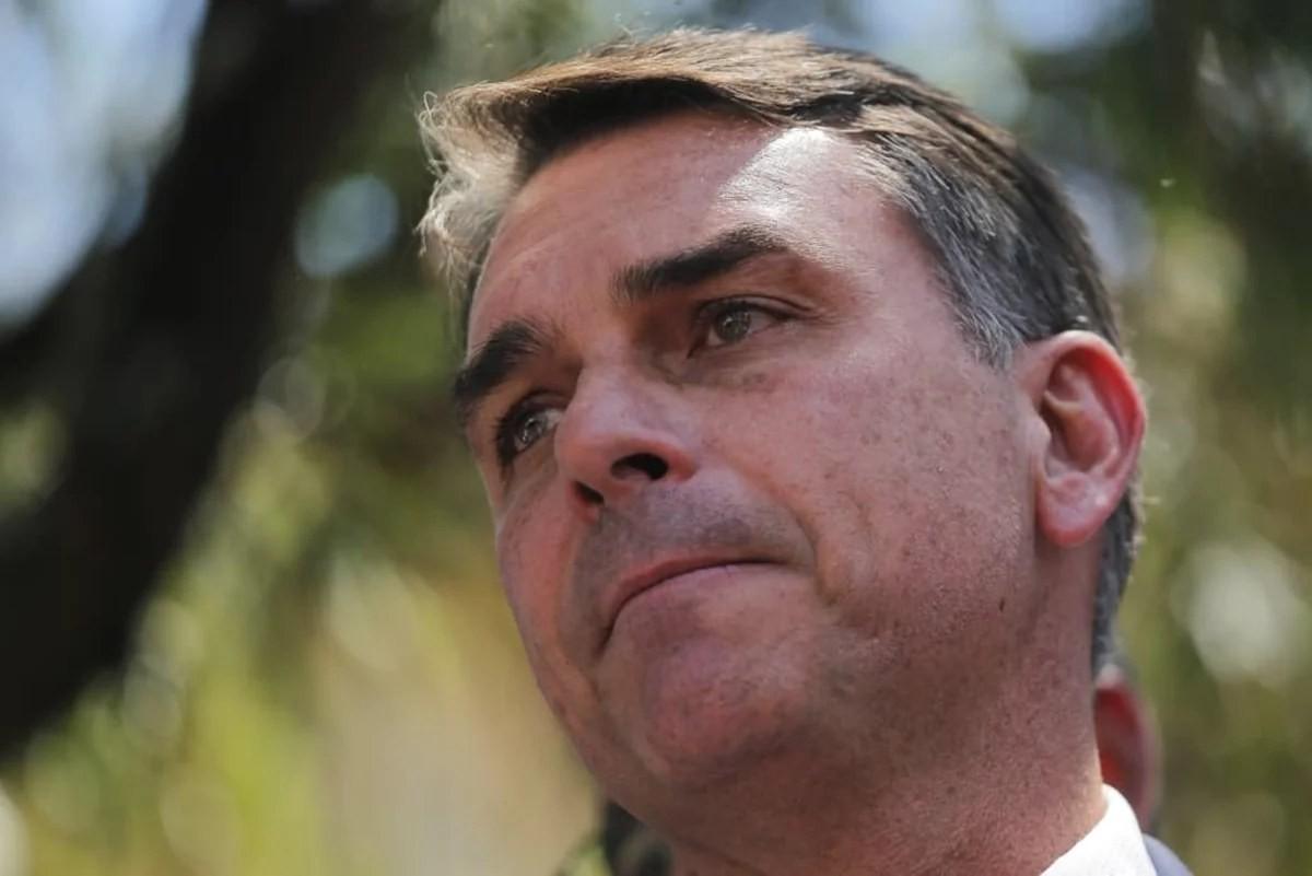 Flávio Bolsonaro está a caminho dos EUA