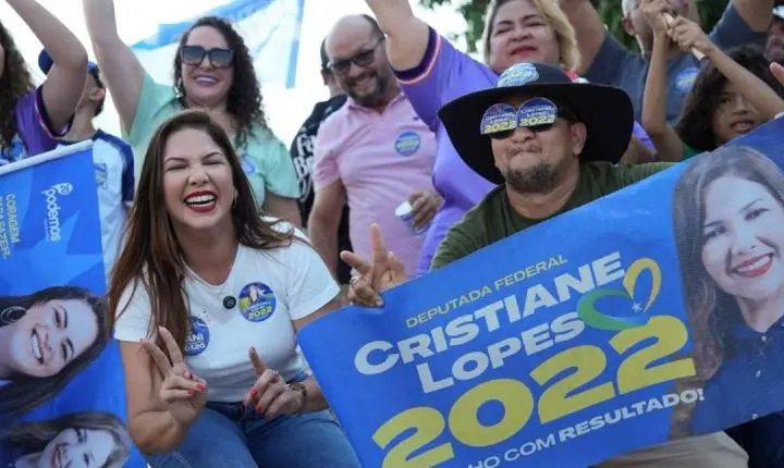 Cristiane Lopes dá início à campanha com grande adesivaço e mobilização em Porto Velho