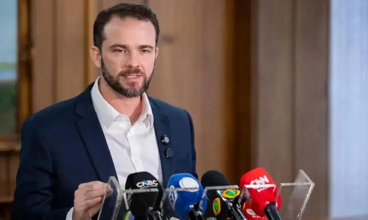 Governo ouvirá empresários antes de aplicar lei contra tarifas dos EUA