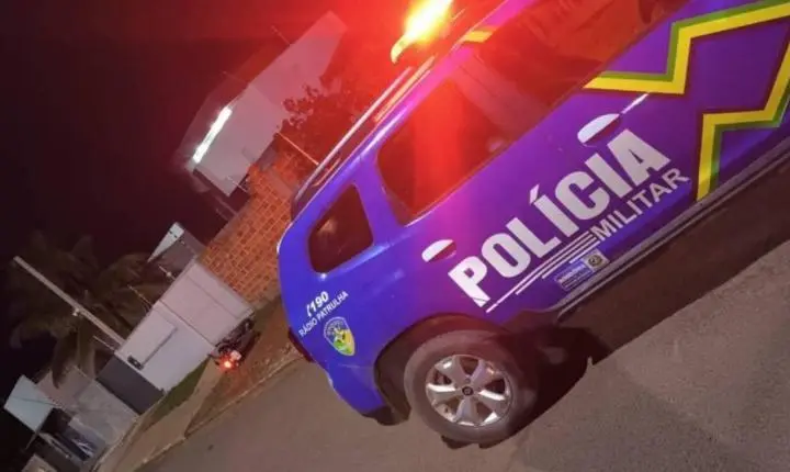 Homem ameaça ex-companheira e danifica porta de residência após flagrar atual namorado em RO