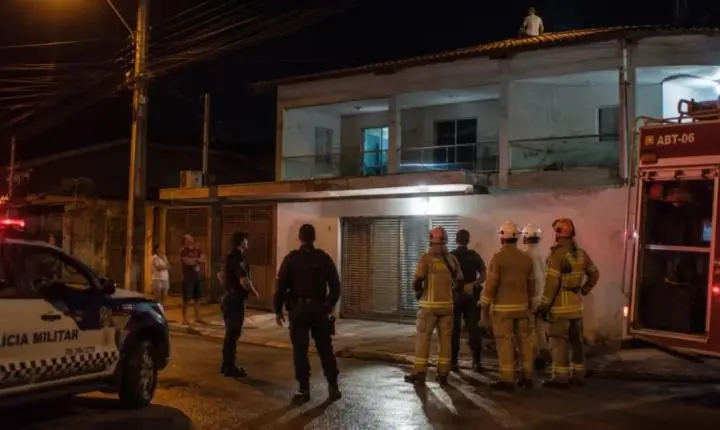 Homem é resgatado após subir em telhado durante a madrugada em Ji-Paraná