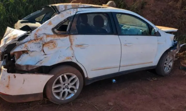 Mulher fica em estado grave após capotamento de veículo na Linha 180 em RO
