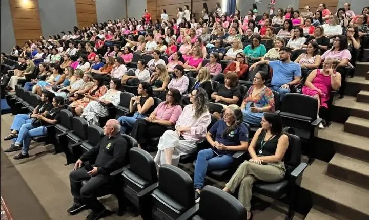 Outubro Rosa reúne servidoras em ação de prevenção e cuidado com a saúde da mulher