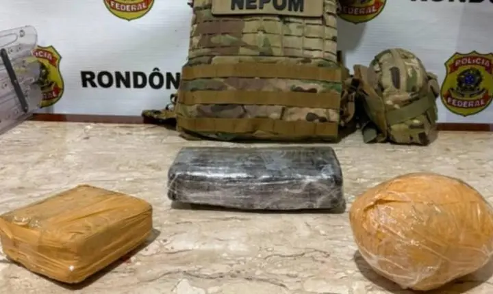 PF prende homem em flagrante com dois quilos de maconha após travessia da fronteira em Guajará-Mirim