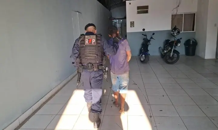 População detém homem suspeito de tentar furtar restaurante em Porto Velho
