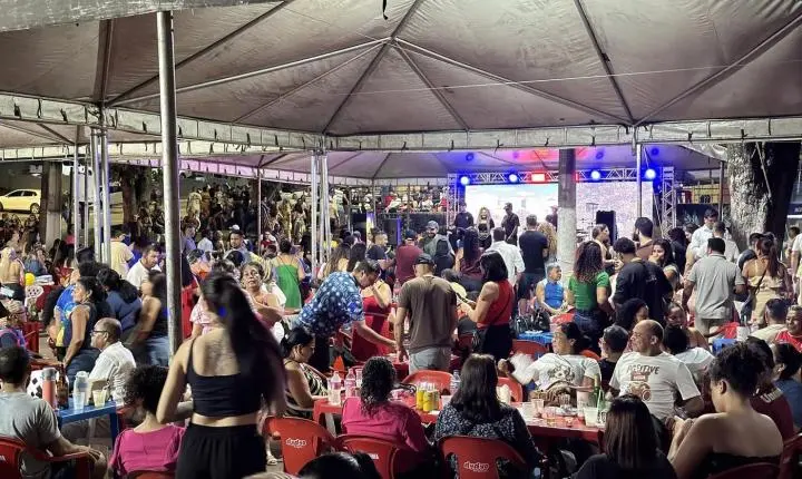 Resenha dos Servidores reúne música, sorteios e homenagens no Mercado Cultural