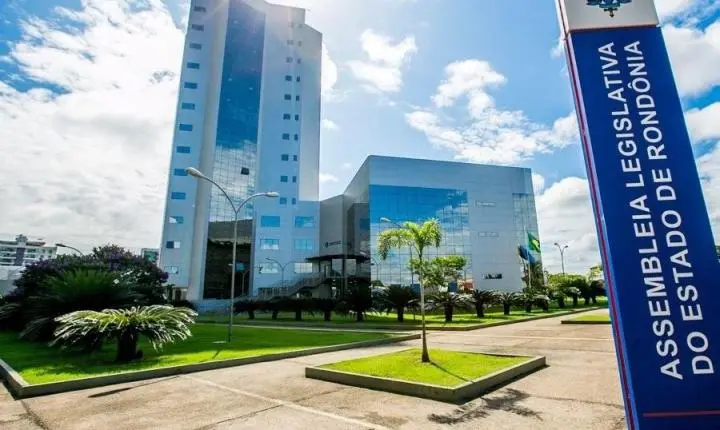 Servidores da Assembleia Legislativa relembram trajetórias e momentos históricos da instituição
